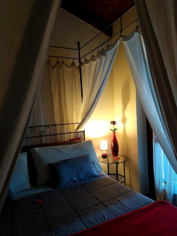 Pensjonat Cascina Roella Monforte dʼAlba Zewnętrze zdjęcie