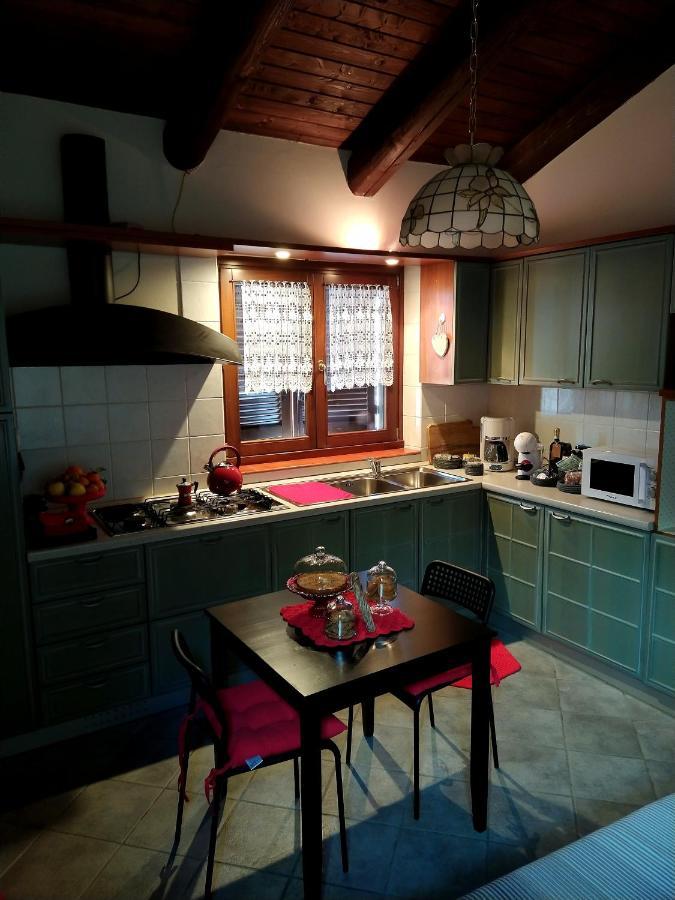 Pensjonat Cascina Roella Monforte dʼAlba Zewnętrze zdjęcie