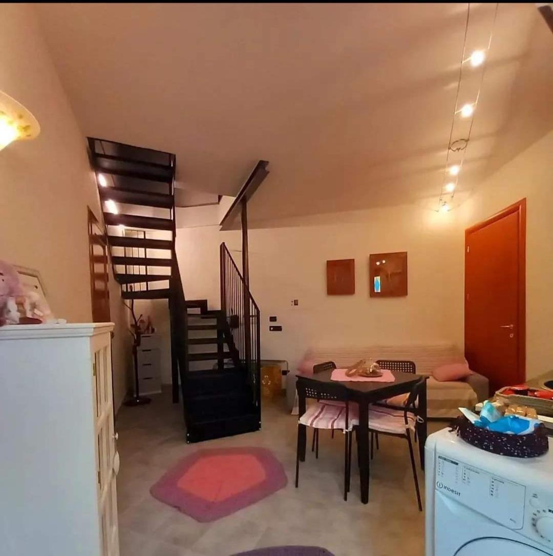 Pensjonat Cascina Roella Monforte dʼAlba Zewnętrze zdjęcie
